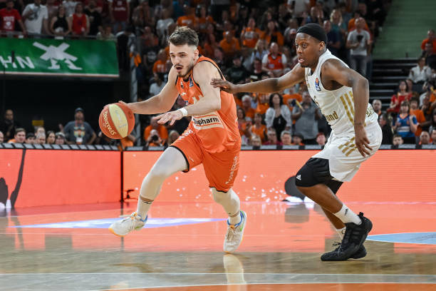 梅西当年的 梅西当年的