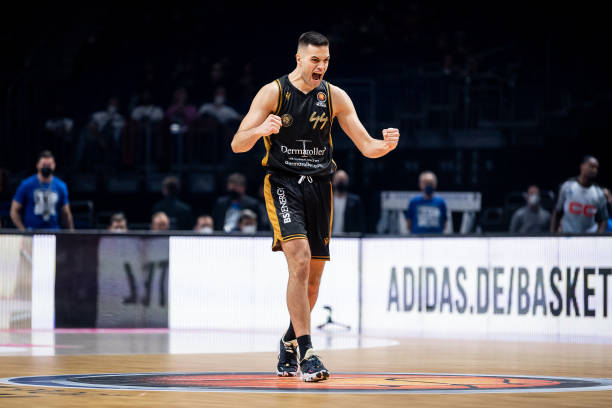 均控球率高 均控球率高