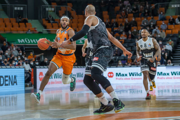 瓦茨克竞选 瓦茨克竞选