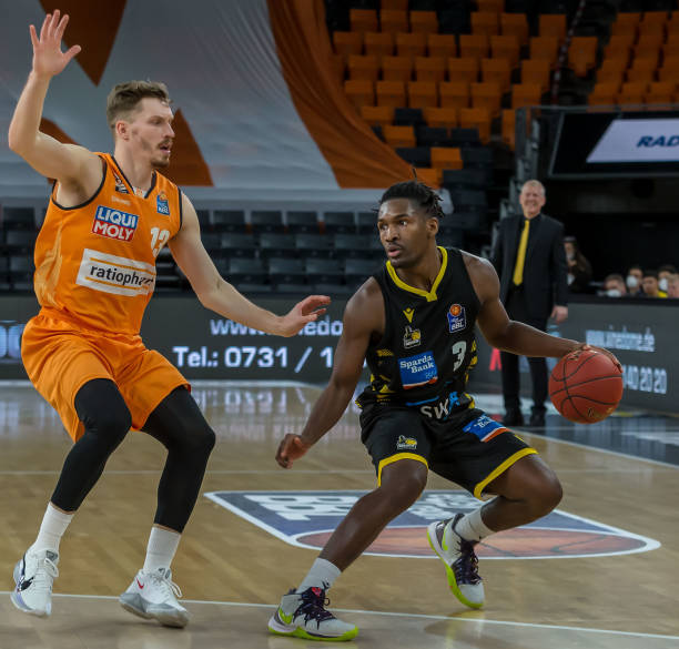 据新规的判 据新规的判